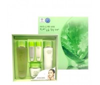 3W CLINIC ALOE FULL WATER ACTIVATING SKIN (5 items)