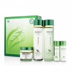 Jigott Well-Being Greentea Skincare 3Set - Набор с экстрактом зелёного чая